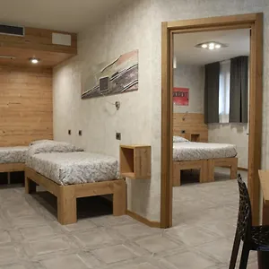 Bed & , Corte Rossa -1 Min Walk To Bernina Express Tirano